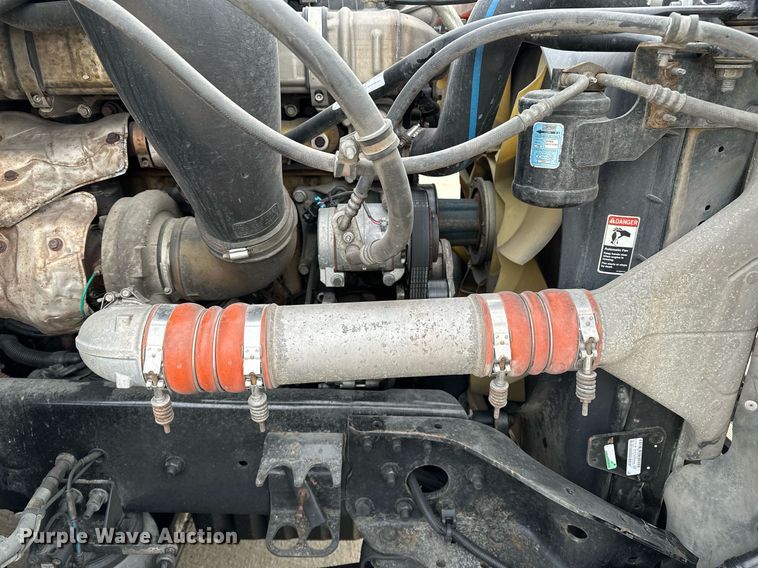 image for item DJ6232 2014 Freightliner  Cascadia Evolution semi truck