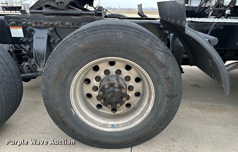 image for item DJ6232 2014 Freightliner  Cascadia Evolution semi truck