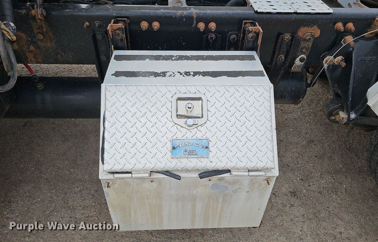 image for item DK0542 2007 Freightliner Columbia semi truck