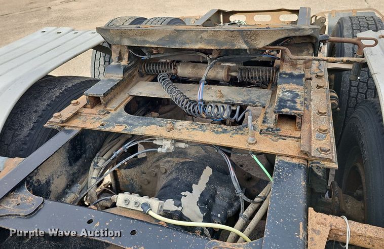 image for item DK0542 2007 Freightliner Columbia semi truck