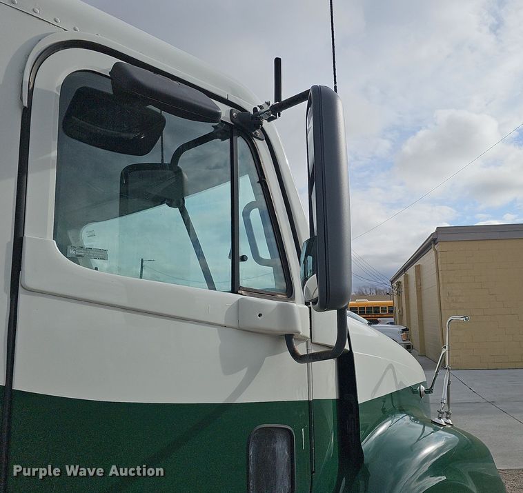 image for item DK0542 2007 Freightliner Columbia semi truck