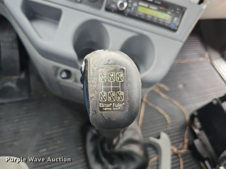 image for item DK0542 2007 Freightliner Columbia semi truck