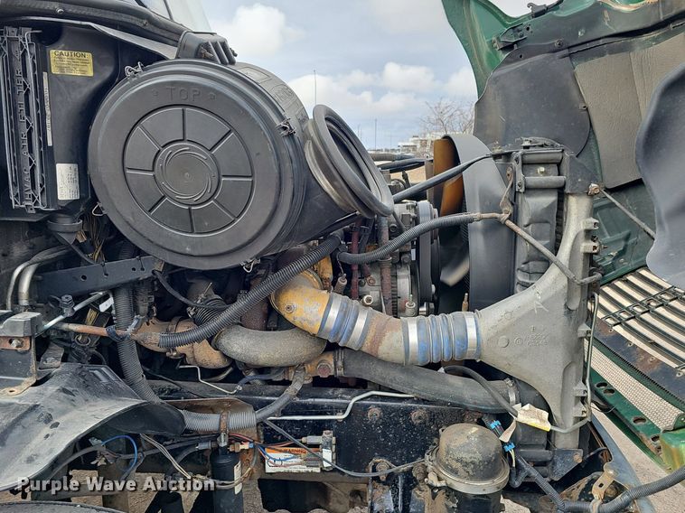 image for item DK0542 2007 Freightliner Columbia semi truck