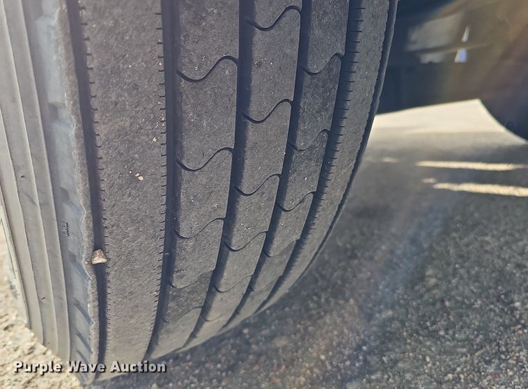 image for item DK0542 2007 Freightliner Columbia semi truck