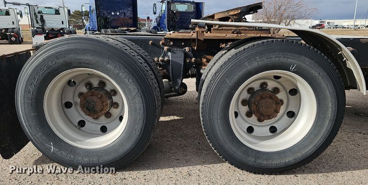 image for item DK0542 2007 Freightliner Columbia semi truck