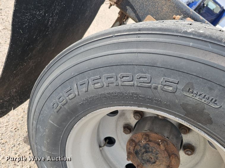 image for item DK0542 2007 Freightliner Columbia semi truck