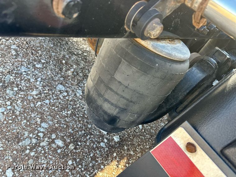 image for item DM2675 2015 Kenworth T660 semi truck