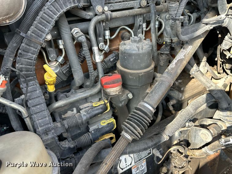 image for item DM2675 2015 Kenworth T660 semi truck