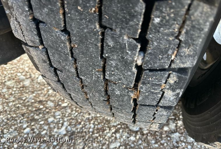 image for item DM2675 2015 Kenworth T660 semi truck