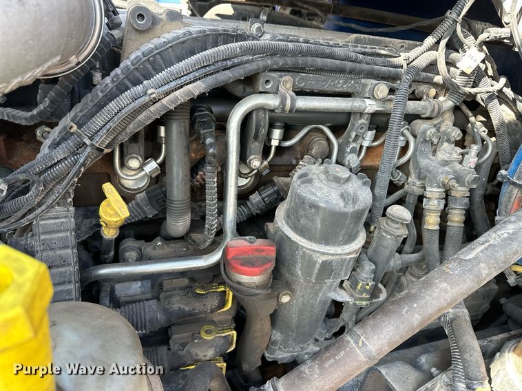 image for item DM2676 2017 Kenworth  T680 semi truck