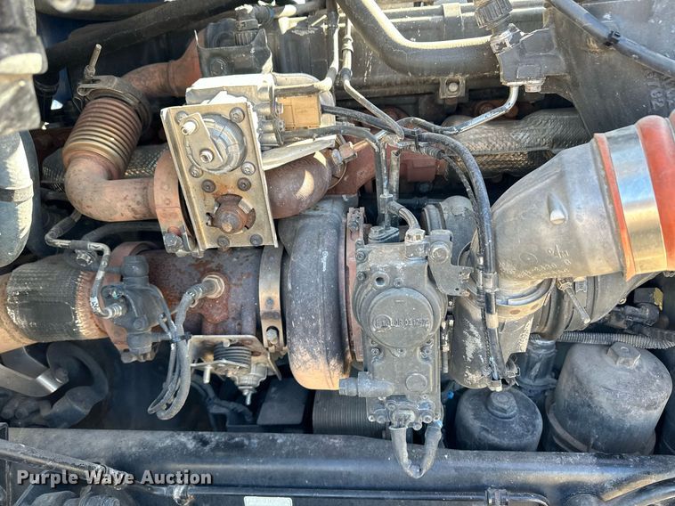 image for item DM2676 2017 Kenworth  T680 semi truck