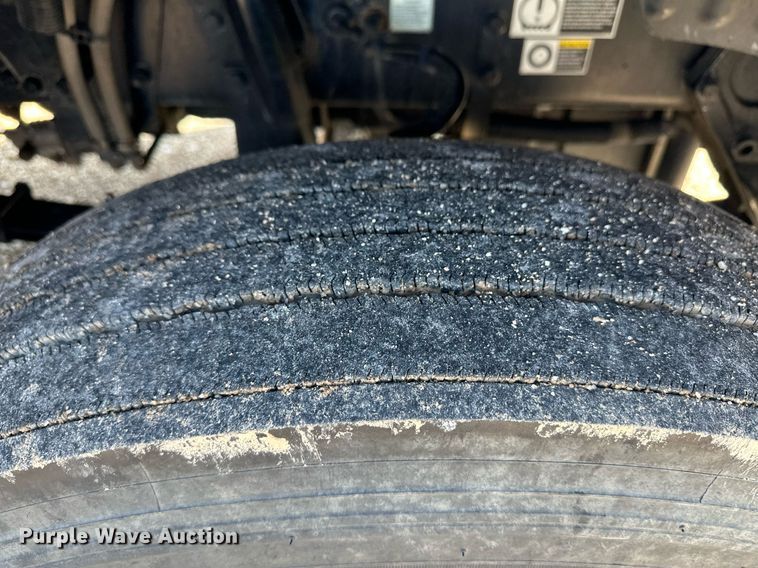 image for item DM2676 2017 Kenworth  T680 semi truck