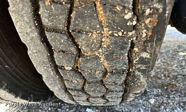 image for item DM2676 2017 Kenworth  T680 semi truck