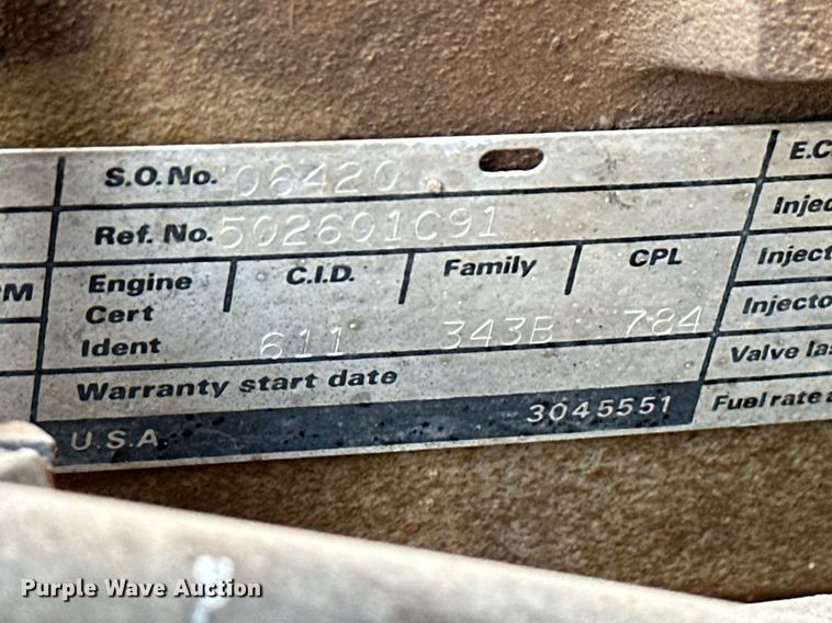 image for item DM2677 1986 International  2375 tank truck