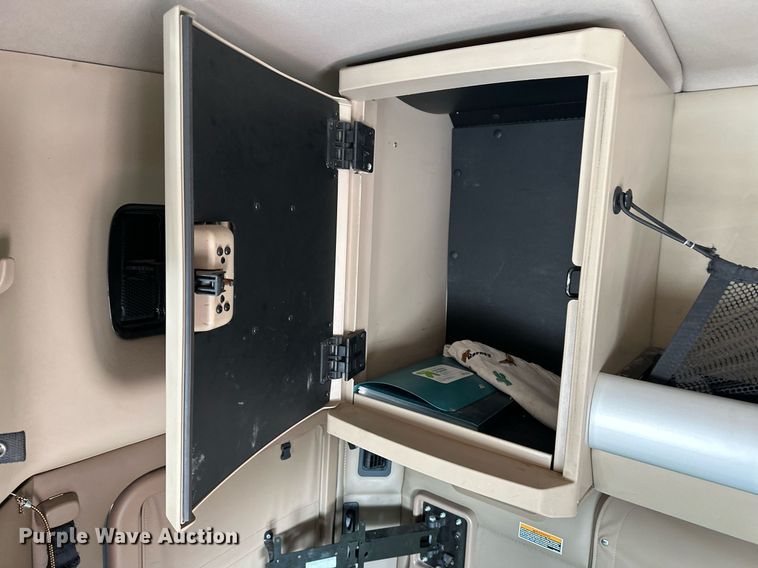 image for item DM2678 2015 Kenworth  T680 semi truck