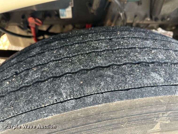 image for item DM2678 2015 Kenworth  T680 semi truck