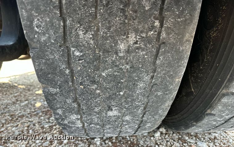 image for item DM2678 2015 Kenworth  T680 semi truck