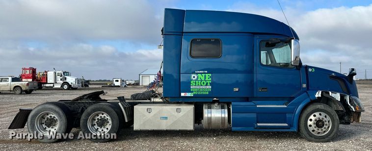 image for item DM2679 2017 Volvo VN Series semi truck
