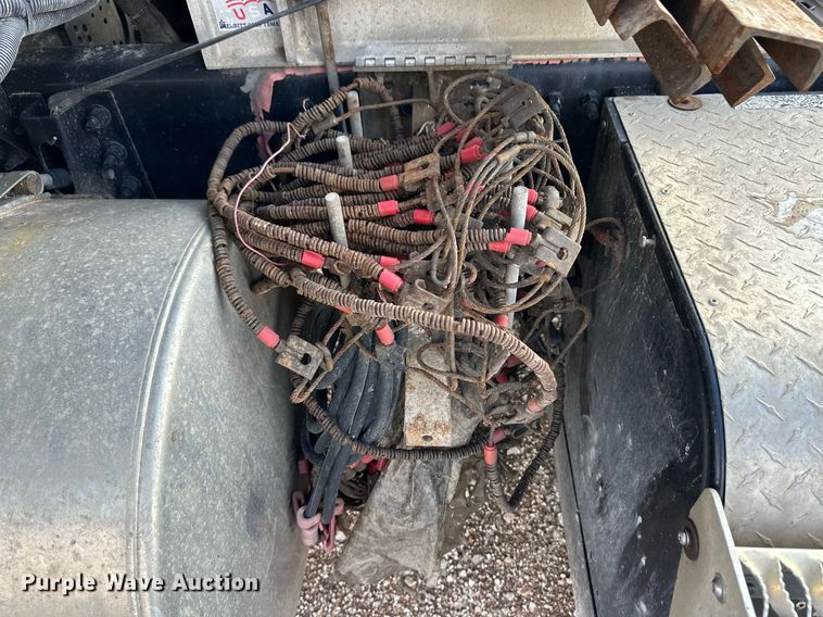 image for item DM2679 2017 Volvo VN Series semi truck