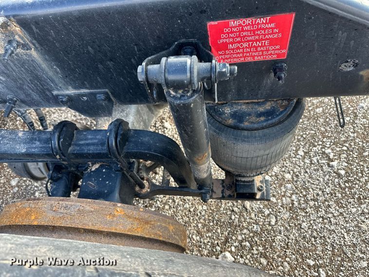 image for item DM2679 2017 Volvo VN Series semi truck