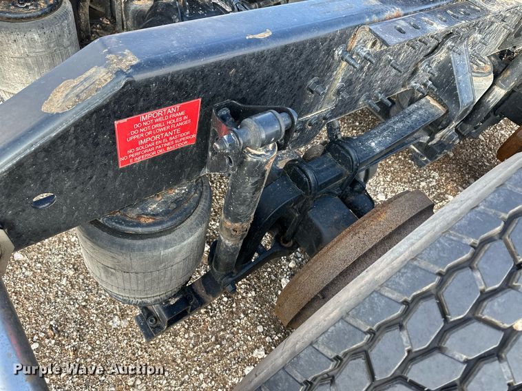 image for item DM2679 2017 Volvo VN Series semi truck