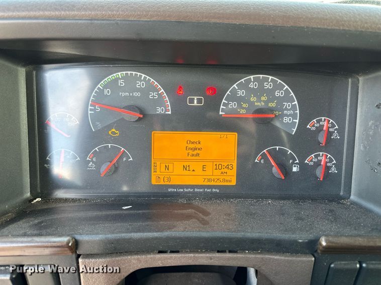 image for item DM2679 2017 Volvo VN Series semi truck