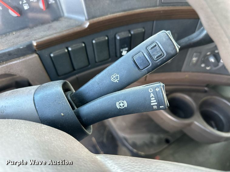 image for item DM2679 2017 Volvo VN Series semi truck