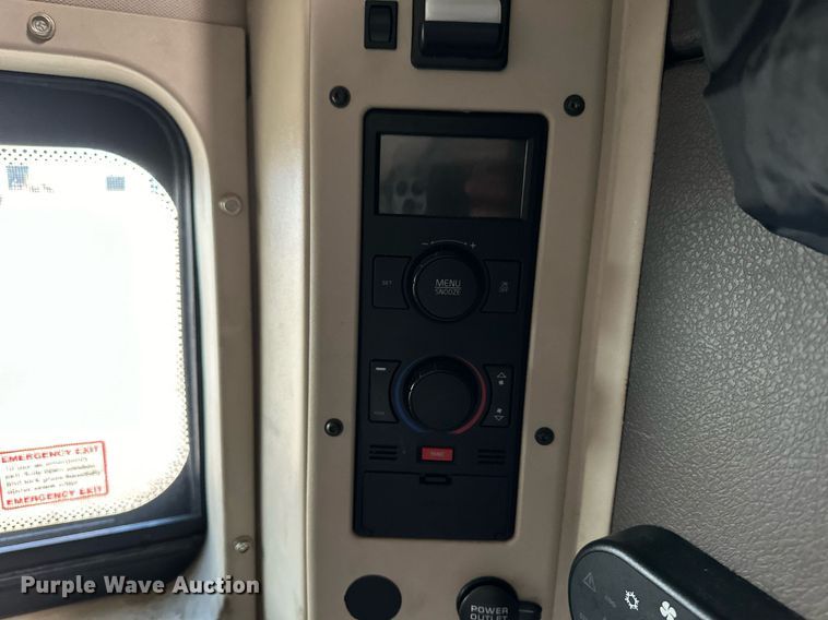 image for item DM2679 2017 Volvo VN Series semi truck