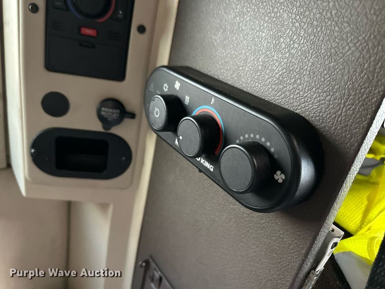 image for item DM2679 2017 Volvo VN Series semi truck