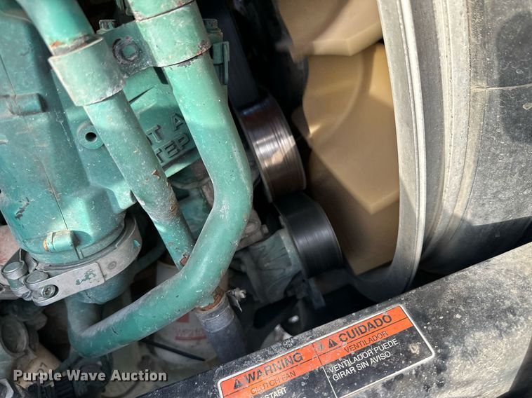 image for item DM2679 2017 Volvo VN Series semi truck