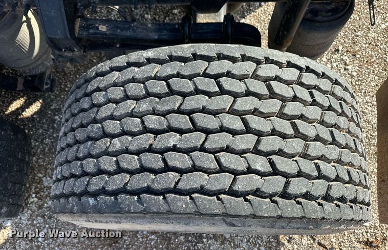 image for item DM2679 2017 Volvo VN Series semi truck