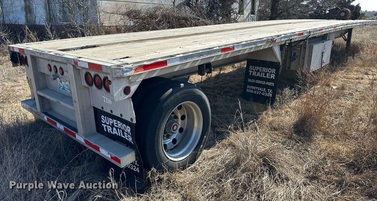image for item DM2680 2005 Fontaine flatbed trailer