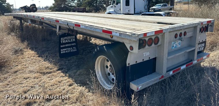 image for item DM2680 2005 Fontaine flatbed trailer