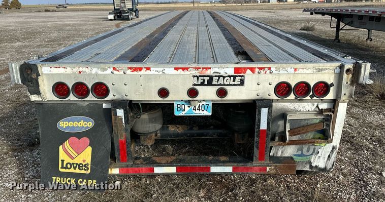 image for item DM2681 2007 Transcraft flatbed trailer