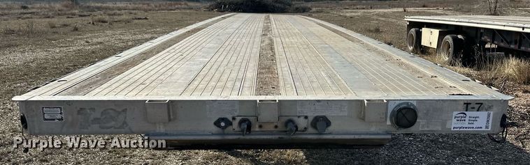 image for item DM2682 2007 Fontaine flatbed trailer