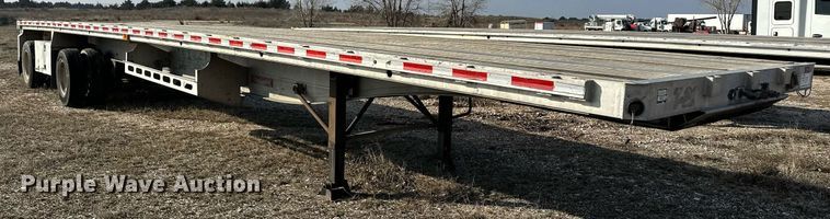 image for item DM2682 2007 Fontaine flatbed trailer