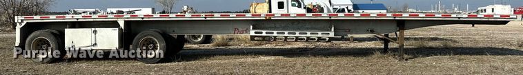 image for item DM2682 2007 Fontaine flatbed trailer