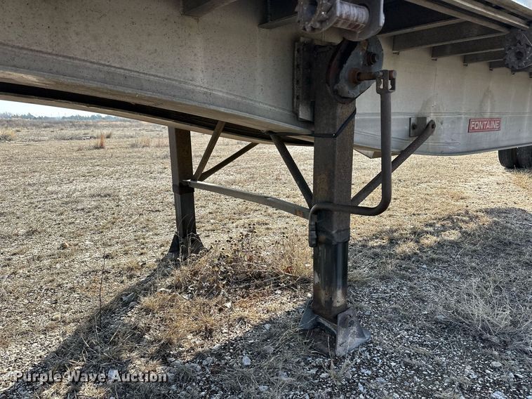 image for item DM2682 2007 Fontaine flatbed trailer