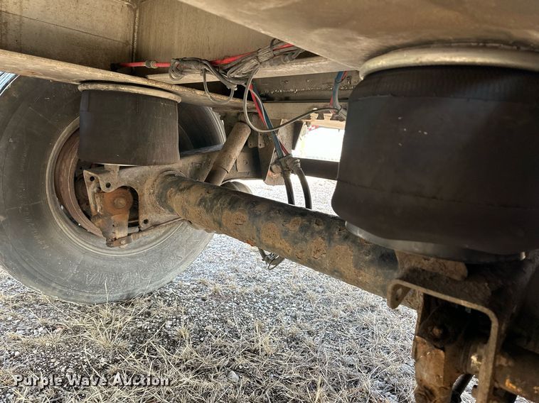 image for item DM2682 2007 Fontaine flatbed trailer