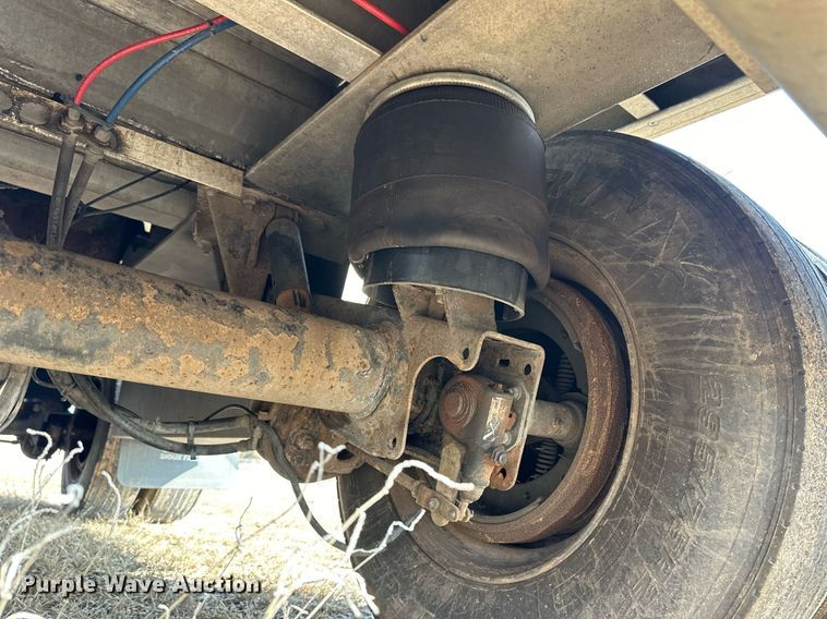 image for item DM2682 2007 Fontaine flatbed trailer