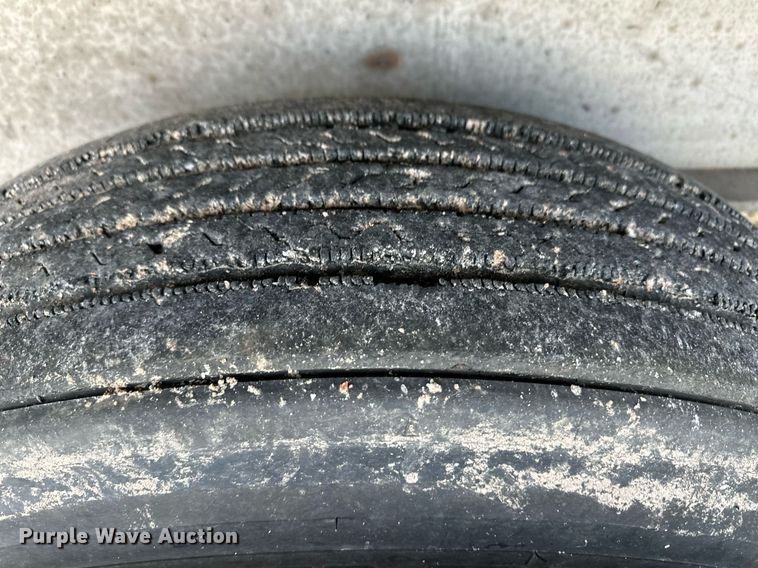 image for item DM2682 2007 Fontaine flatbed trailer