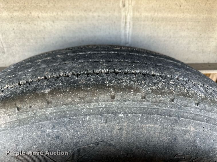 image for item DM2682 2007 Fontaine flatbed trailer