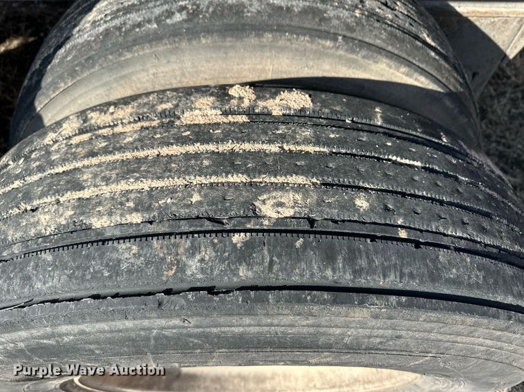 image for item DM2682 2007 Fontaine flatbed trailer