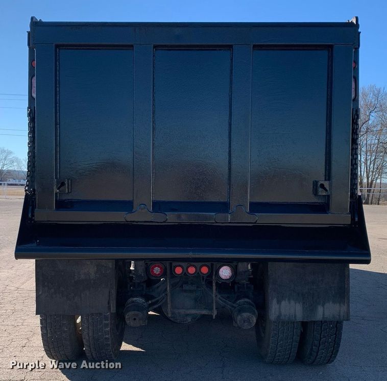 image for item DM7732 2016 Kenworth T880 dump truck