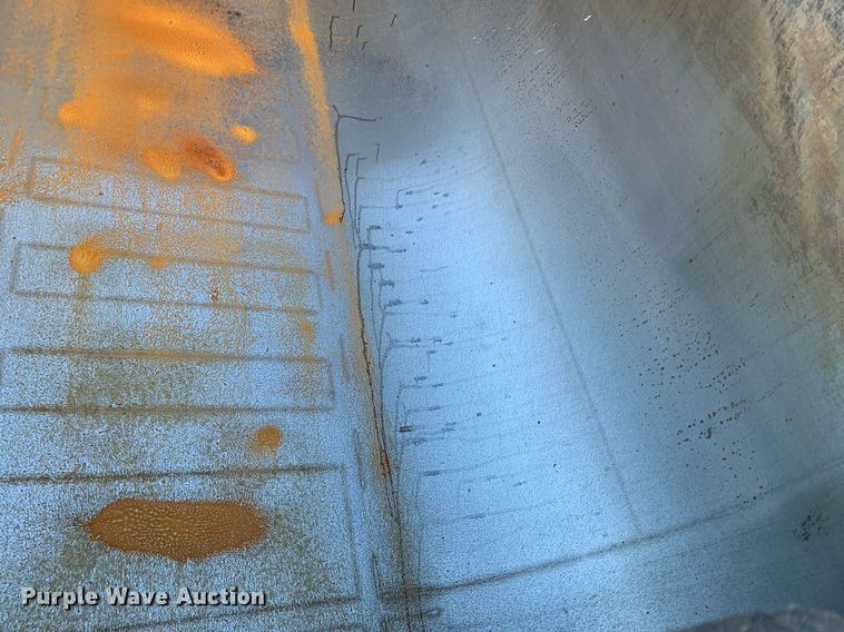 image for item DM7732 2016 Kenworth T880 dump truck