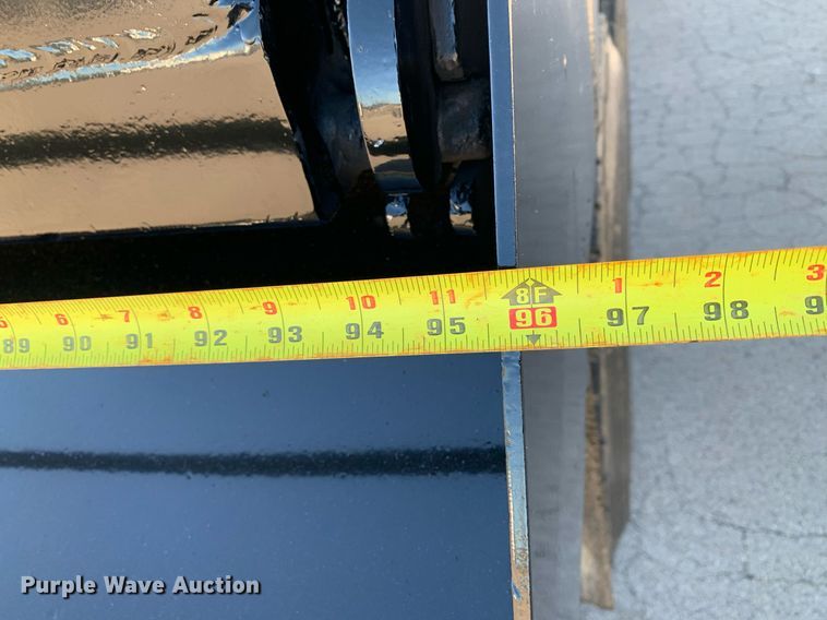 image for item DM7732 2016 Kenworth T880 dump truck