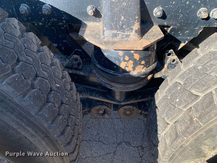 image for item DM7732 2016 Kenworth T880 dump truck