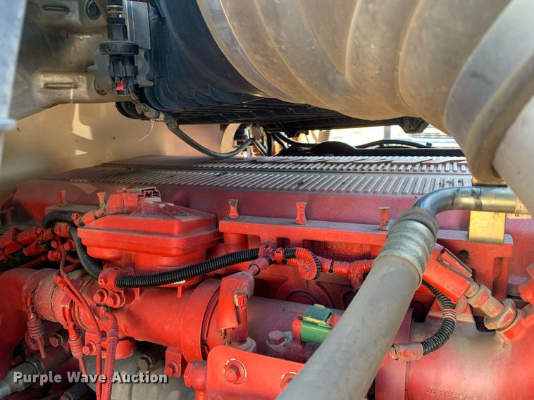 image for item DM7732 2016 Kenworth T880 dump truck