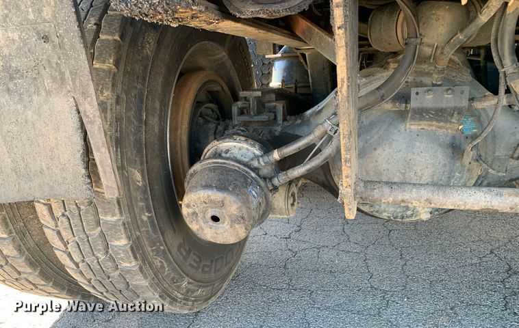 image for item DM7732 2016 Kenworth T880 dump truck