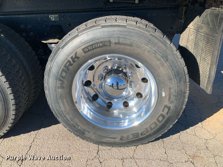 image for item DM7732 2016 Kenworth T880 dump truck